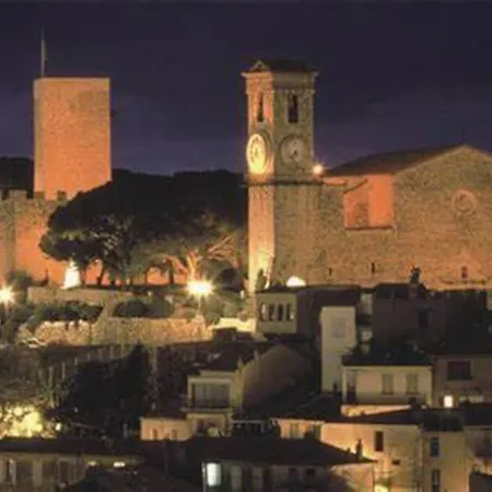 Croix Des Gardes Palais Plages Cannes